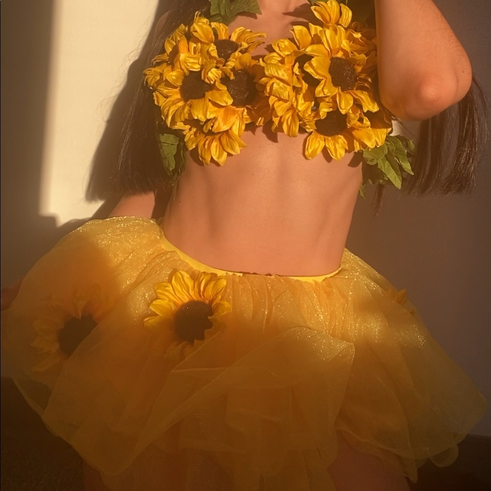 Halloween Costume 🌻